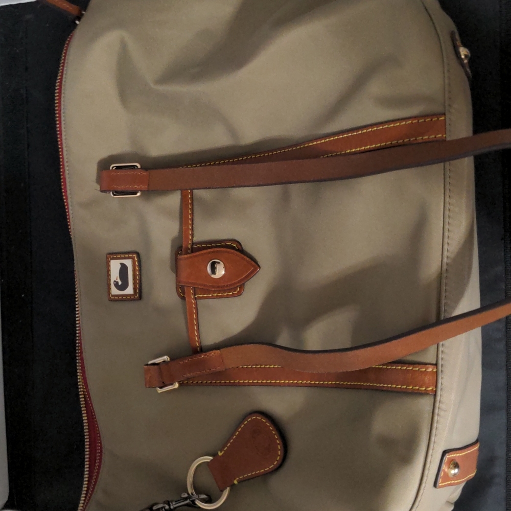 Dooney & Bourke bag/purse